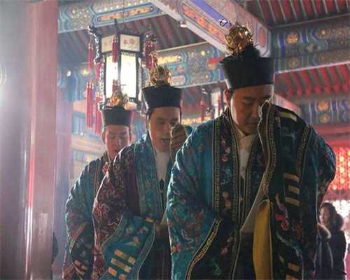 灯花供养，香火传承，探秘佛教十大供养的神秘魅力